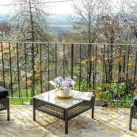 Al Poertec Apartment Sotto il Monte Luaran gambar